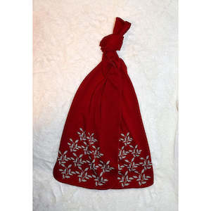 Frontpage: Leaves Design Scarf