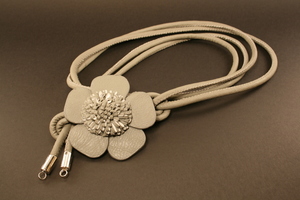 Belts: Daisy Belt