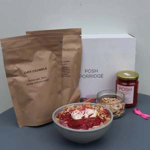 breakfast boxes: Porridge Pack: Rhubarb & Strawberry