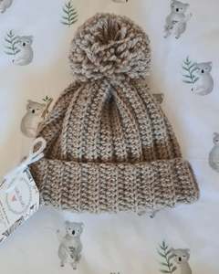 Accessories: Pom Pom Beanie - Fawn