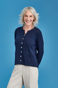 Merino Women: Shell Button Merino Wool Pocket Cardigan