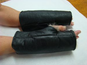 Possum Fur Fingerless Mittens – Shorter thumb Envirofur