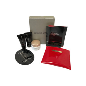 Frontpage: Armani Mirror + Powder Compact Gift Set
