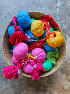 Coloured Plastic Poi: Pair of Poi with Coloured Plastic Heads