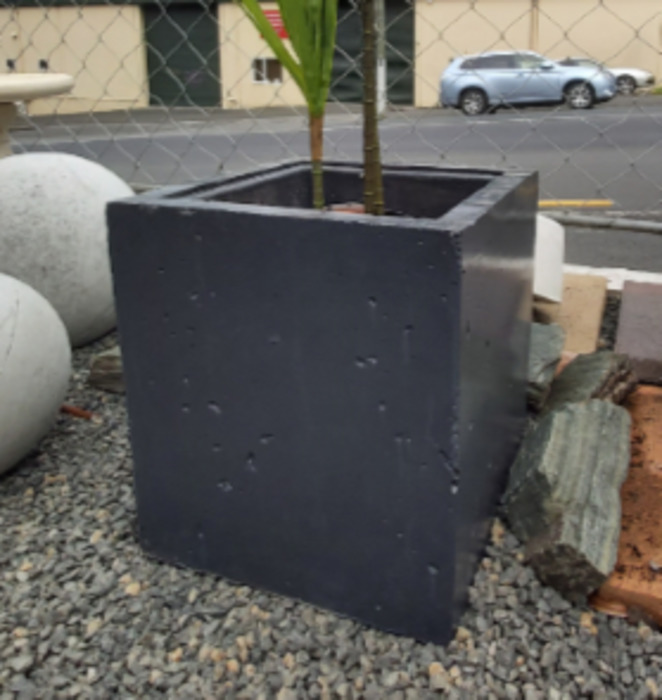 Products: No. 4 Concrete Planter - Precast Concrete