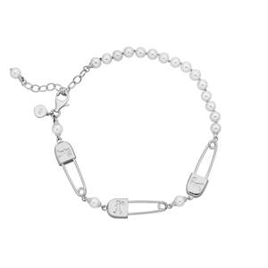 Karen Walker | Runaway | Saftey Pin | Fresh Water Pearl | Bracelet | 18+3cm