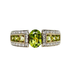 Contemporary Elegance | 9K Yellow Gold Peridot & Diamond Ring