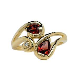 "Splashes of Garnet" 9k Gold Ring