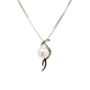 Pendants Charms: Freshwater Pearl CZ Pendant