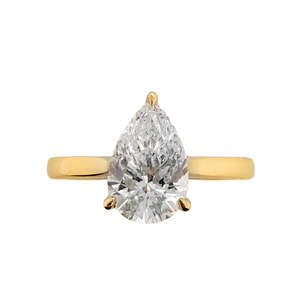 9k Yellow Gold Pear 3 Claw Lab Grown Diamond Ring