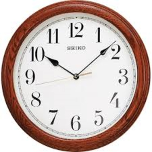 Wall Clocks 1: Seiko Oak Round Wall Clock