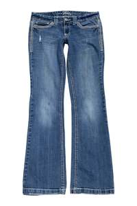 Bottoms: #183 Vanity Jeans Blue | c. 195 | Size 6