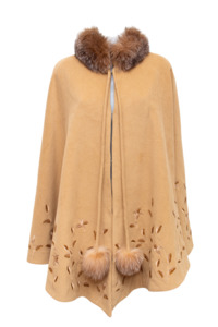 Jackets: #141 Avante Poncho Top Beige | c. 194 | Size 6/8/10/12