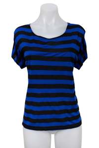#54 Mink T-shirt Blue | c. 195 | Size 10/12