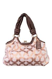 #211 Coach Kiss-lock Hobo Bag Pink | c. 199 |