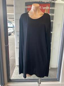 Tops: Lela Jacobs, Top , L