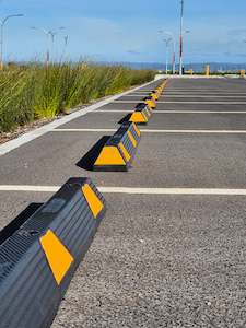 Wheel Stops Chocks: Rubber Wheel Stops – 1650mm