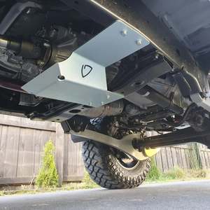 Underbody Armor Brackets: Toyota Landcruiser Transfer case guard VDJ 76/78/79 series