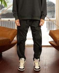 winter 22: Hydro Nylon Pant (Onyx)