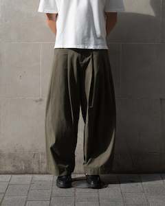 SHIBUYA Pleated Trouser (Khaki)