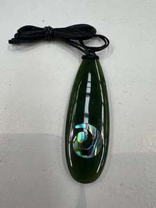 Greenstone Drop with Paua