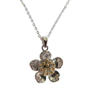 Jewellery Collection: Manuka Pendant - Sterling Silver