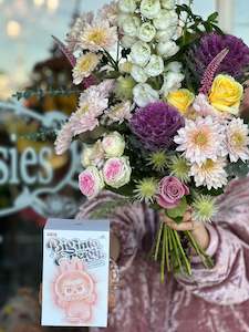 Labubu Bouquet and mystery box available now