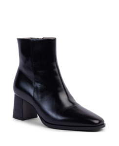 Products: Kathryn Wilson Bryant Boot - Brand-Kathryn Wilson : Preview & District NZ Women's Fashion Online - Kathryn Wilson AW26 Boots