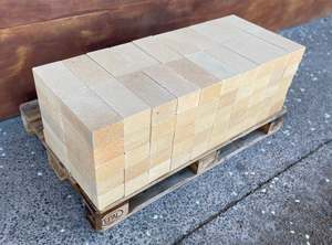 Fire Brick 230 x 114 x 75mm lot of 100 Bricks