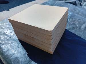 Fire Brick Seconds Grade: Fire brick 250 x 250 x 25mm Seconds Grade, pack of six bricks