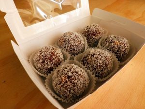 Products: Protein Bombs Six Pack - Primal Wellington