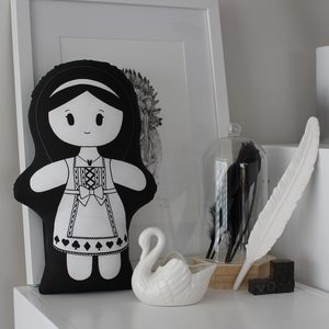 Products: Japanese Lolita – Ethnic Doll - Prints & Princesses