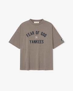 Fear Of God Essentials: Fear of God Essentials Club 90s Tee New York Yankees
