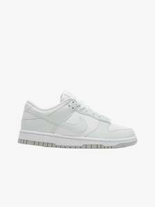 Nike: Nike Dunk Low Next Nature White Mint (W)