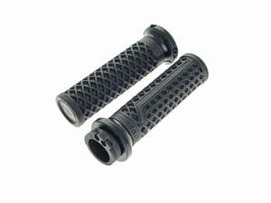 Vans Signature Lock-On Handgrips - Black/Black. Fits H-D with Throttle Cable. - &hellip;