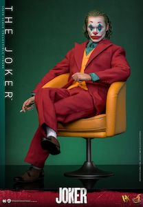 Action Figures: The Joker - Joker 1:6 Scale Collectable Action Figure
