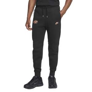 Shorts: Nike Tech Fleece Joggers Central Cee Syna World