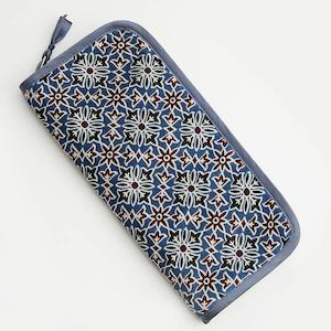 Haberdashery: Lantern Moon Needle Case