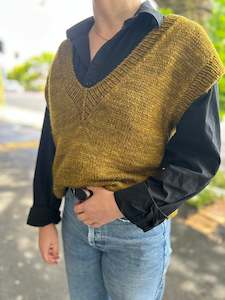 Knit Crochet Kits: Weekend Slipover V-Neck Kit