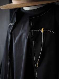 Ayako Kusuzawa: Therapeutic Ritual, 2023 / Kintsugi Brooch Ver, 11