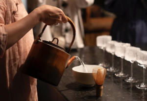 Ceremonial experience around tea and fragrance & Handcrafted incense by SARI