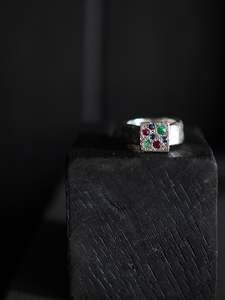 Shiny Objects - Ring 28