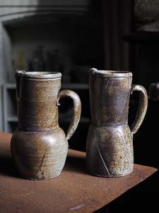 Frontpage: Jug ver.1, ver.2