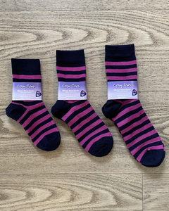Products: Kids Merino Socks - Navy/Pink Crew - Kids Outdoor Clothing NZ - Puddle Jumpers