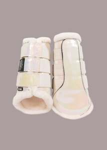 Artemis Brushing Boots