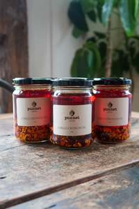 Punnet Retail Range: Chilli Crunch Oil