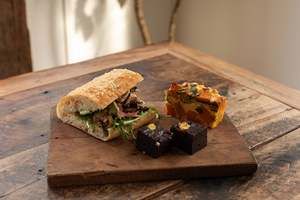 Lunch box Catering ($21 per person)