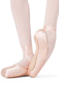 Capezio Pointes: Capezio Ava #2.5 Pointe Shoe 1142W