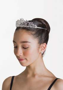 New Arrivals: Studio 7 The Caroline Tiara TL03