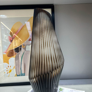 Products: Prism Etch Liuli Vase Puredeco